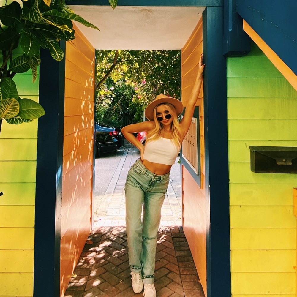 Meet your Posher, Kelly